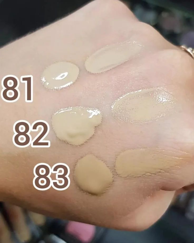 LuxShow Leveling FOUNDATION WITH LIFTING EFFECT SPF15, tone 81 Ivory